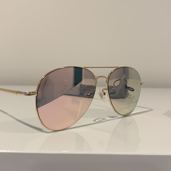 Sojo Classic Aviator Sunglasses - Picture 4 of 5